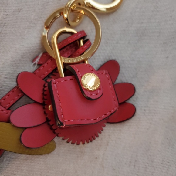 Nwt Burberry Leather bag charm keyring 100% Authentic - Picture 3 of 10